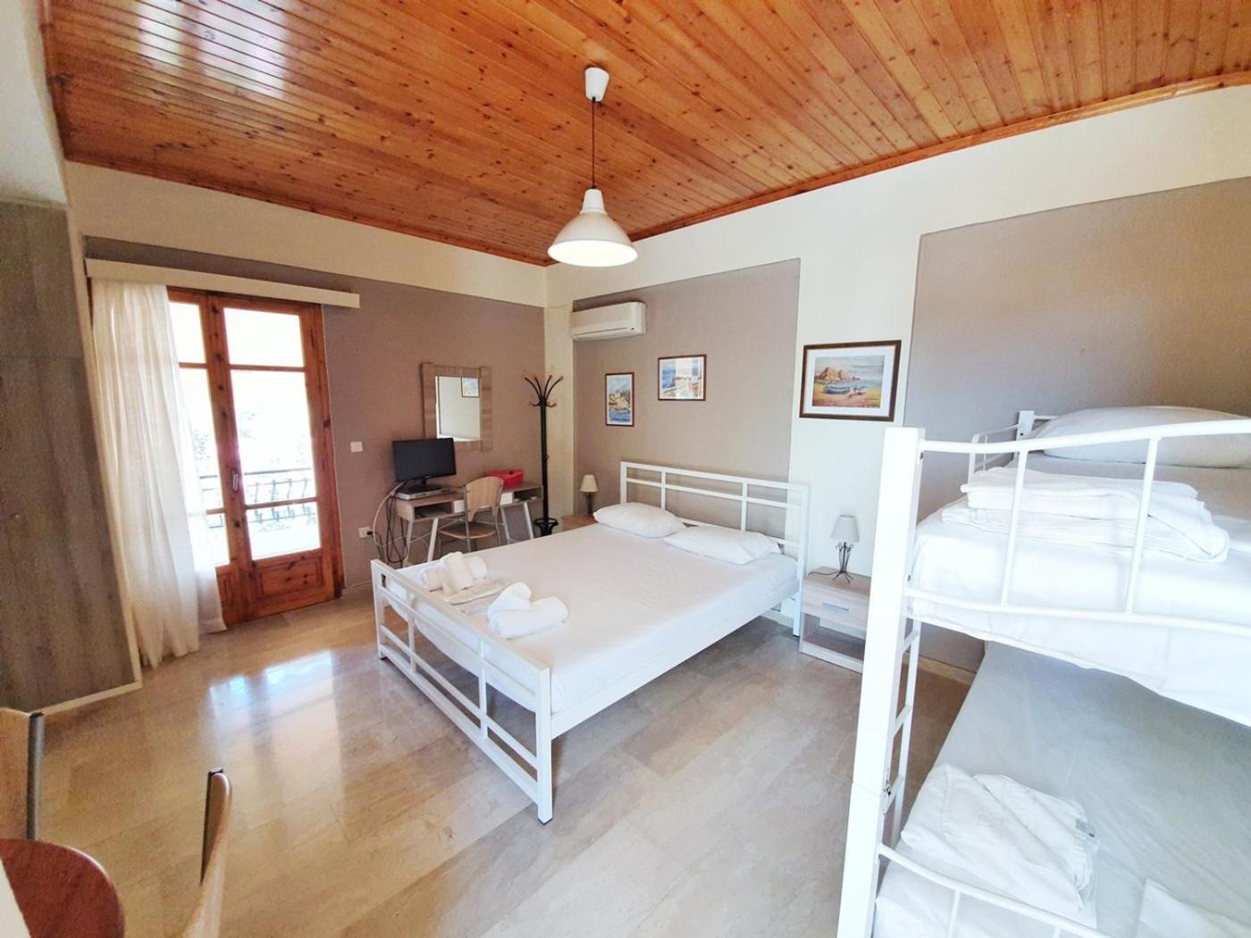 Alexaria Holidays Apartments Frinion Bagian luar foto