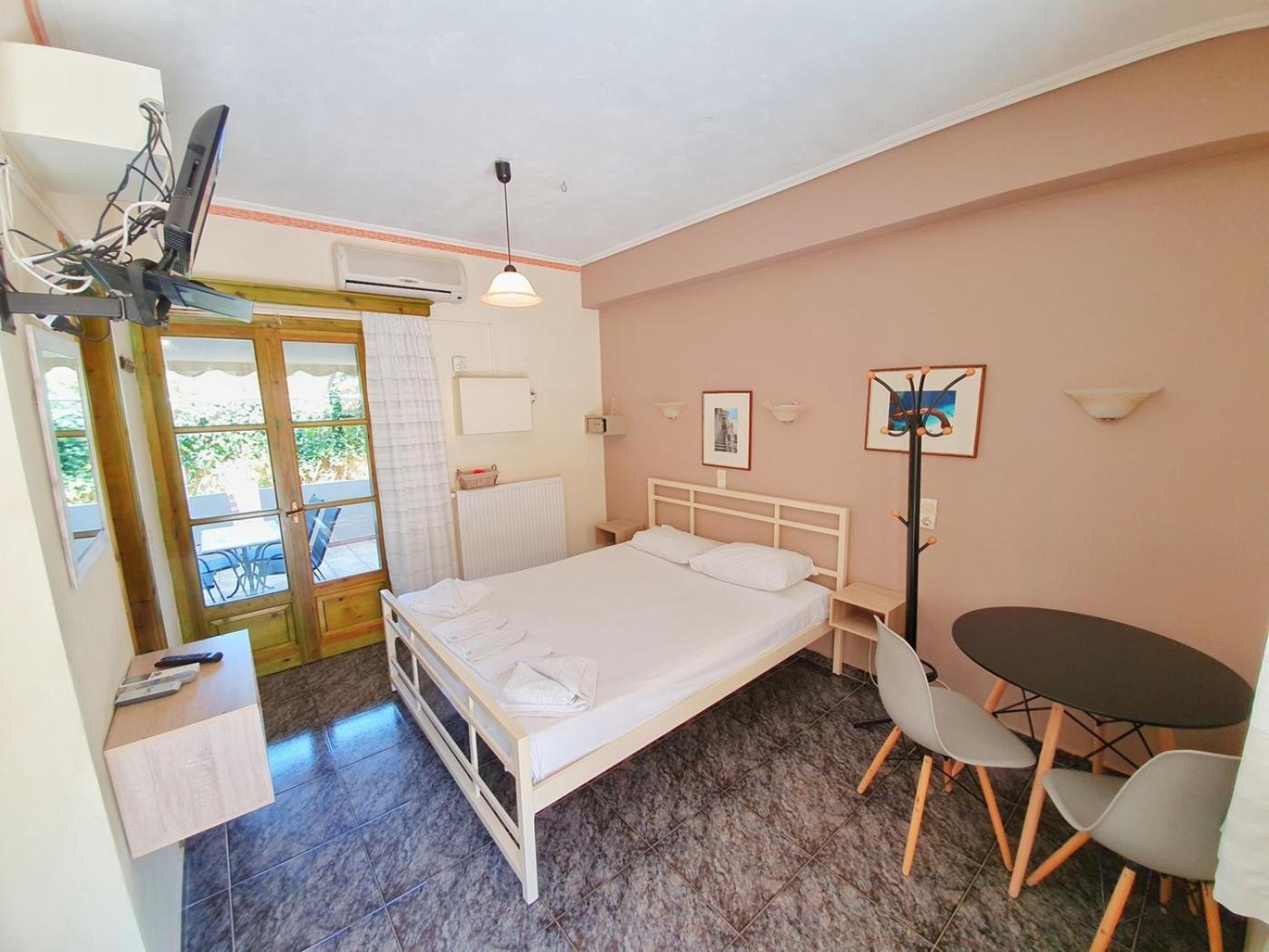 Alexaria Holidays Apartments Frinion Bagian luar foto